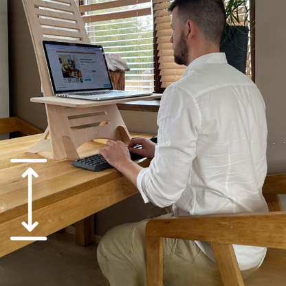 Bureau réglable en contreplaqué avec deux étagères